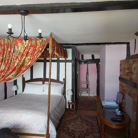 הארוויץ' The Swan Inn מראה חיצוני תמונה