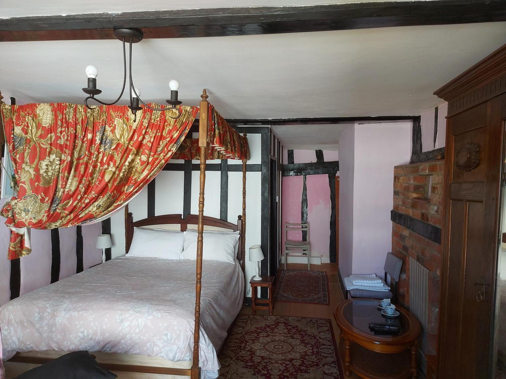 הארוויץ' The Swan Inn מראה חיצוני תמונה